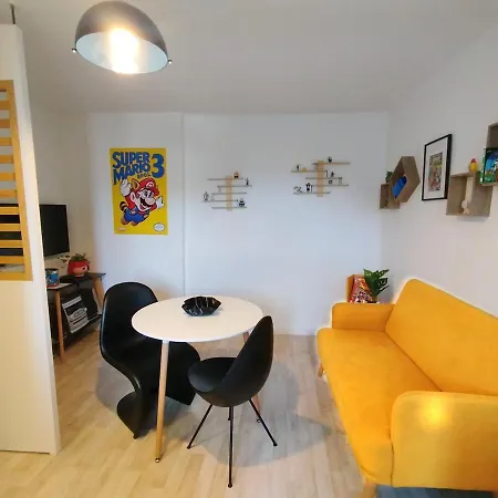 Apartment Souvenirs D'enfance-la Bonne Marienne-la Madeleine Angers